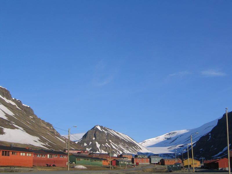 Longyearbyen in the midnight sun